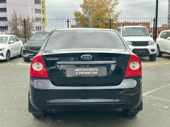2009 Ford Focus II Рестайлинг, чёрный, 459000 рублей - вид 5