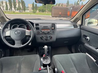 2012 Nissan Tiida I Рестайлинг, серебристый, 630000 рублей, вид 5