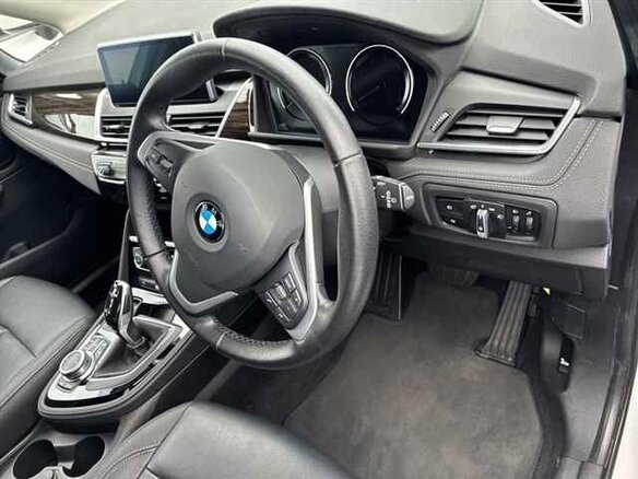 2021 BMW 2 серии Active Tourer 218d F45 Рестайлинг, белый, 1250000 рублей - вид 6