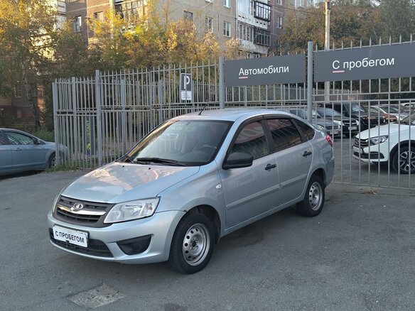2017 Lada (ВАЗ) Granta I, серебристый, 399000 рублей - вид 1