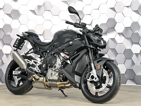 2025 BMW S 1000 R, чёрный, 2049000 рублей, вид 1