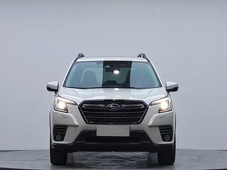 2023 Subaru Forester V Рестайлинг, белый, 2460000 рублей, вид 3