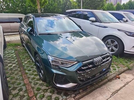 2025 Audi A3 Sportback 35 TFSI IV (8Y) Рестайлинг, зелёный, 1934192 рублей, вид 4