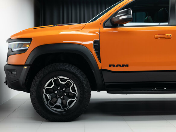 2021 Ram 1500 Crew Cab TRX V, оранжевый, 14290000 рублей - вид 39