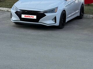 2019 Hyundai Elantra Sport VI (AD) Рестайлинг, белый, 2000000 рублей, вид 3