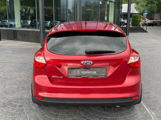 2014 Ford Focus III, красный, 859000 рублей, вид 4