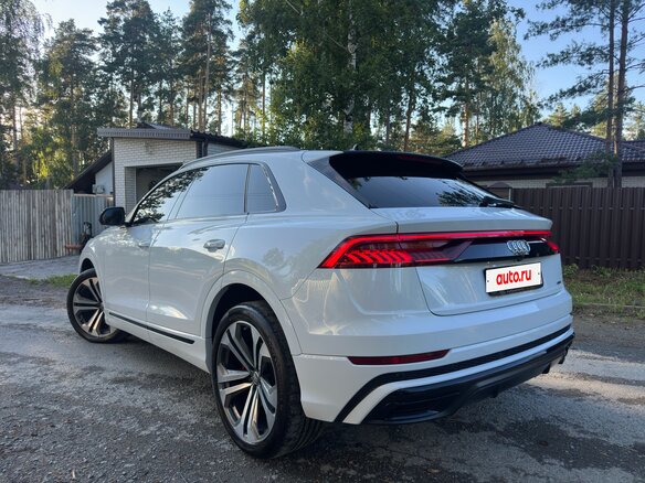 2019 Audi Q8 50 TDI I (4M), белый, 5950000 рублей - вид 12