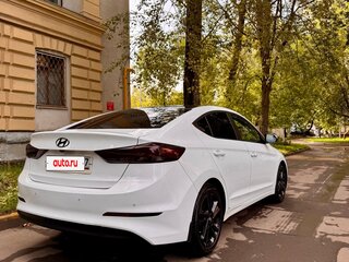 2016 Hyundai Elantra VI (AD), белый, 1199999 рублей, вид 5