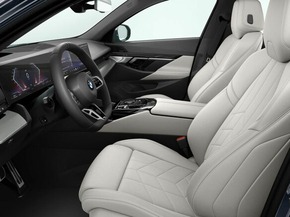 2026 BMW 5 серии 523d VIII (G60/G61/G68), чёрный, 9290000 рублей - вид 1