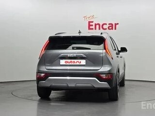 2022 Kia Niro II, серебристый, 1560000 рублей, вид 4