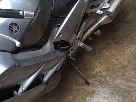 2004 Yamaha FJR1300, серебристый, 350000 рублей, вид 4
