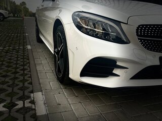 2018 Mercedes-Benz C-Класс 200 IV (W205) Рестайлинг, белый, 3350000 рублей, вид 3