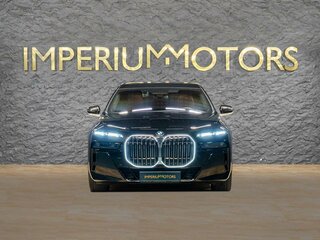 2024 BMW 7 серии 740i xDrive VII (G70), чёрный, 13550000 рублей, вид 2