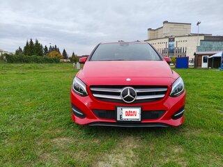 2014 Mercedes-Benz B-Класс 180 II (W246), красный, 1300000 рублей, вид 1