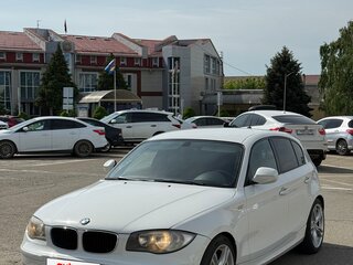 2011 BMW 1 серии 118i I (E81/E82/E87/E88) Рестайлинг, белый, 880000 рублей, вид 1