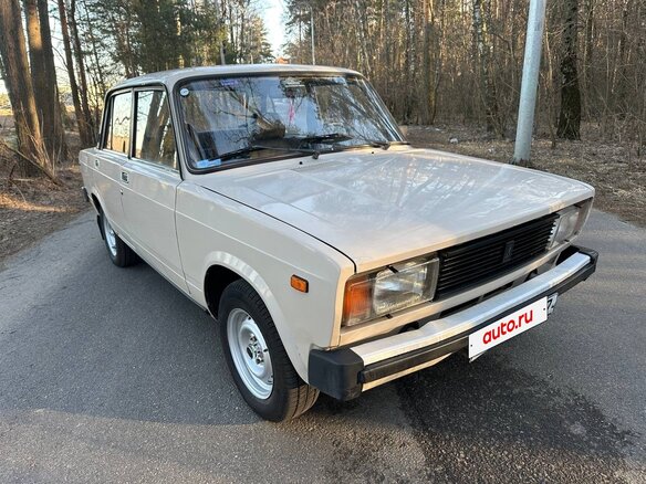 1996 Lada (ВАЗ) 2105, бежевый, 210000 рублей - вид 2