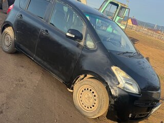 2007 Toyota Ractis I, чёрный, 380000 рублей, вид 2