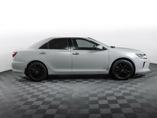 2016 Toyota Camry VII (XV50) Рестайлинг, белый, 2090000 рублей, вид 4