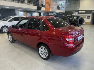 2026 Lada (ВАЗ) Granta I Рестайлинг, красный, 1239900 рублей, вид 5