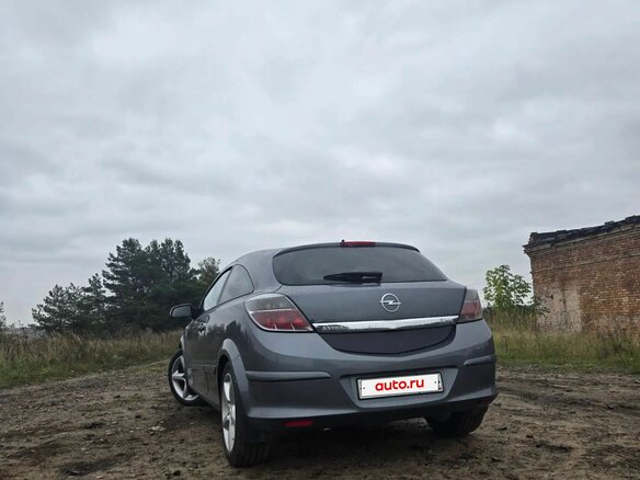 2007 Opel Astra GTC H Рестайлинг, серый, 300000 рублей - вид 3
