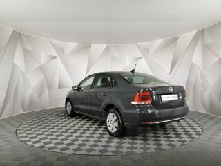 2018 Volkswagen Polo V Рестайлинг, серый, 529000 рублей, вид 4