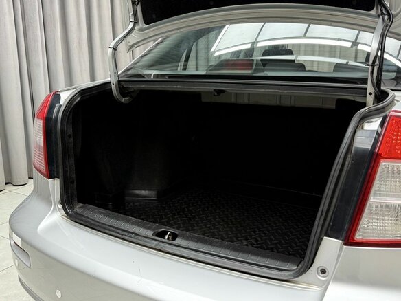 2010 Suzuki SX4 I (Classic) Рестайлинг, серебристый, 744000 рублей - вид 18