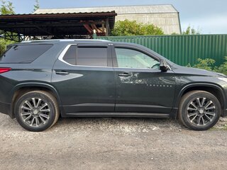 2020 Chevrolet Traverse II, серый, 2900000 рублей, вид 3
