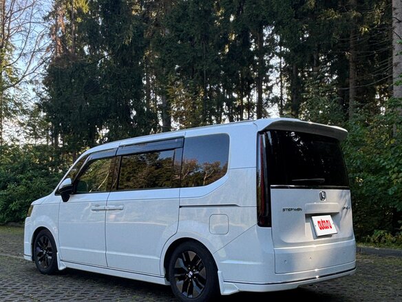 2022 Honda Stepwgn Spada VI, белый, 2865000 рублей - вид 1