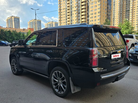 2016 Chevrolet Tahoe IV, чёрный, 3350000 рублей - вид 4