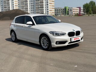 2017 BMW 1 серии 118i II (F20/F21) Рестайлинг 2, белый, 1550000 рублей, вид 3