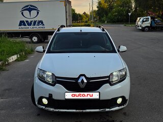 2015 Renault Sandero II, белый, 365000 рублей, вид 2