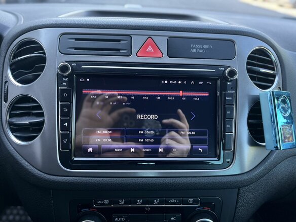 2011 Volkswagen Tiguan I, красный, 1070000 рублей - вид 12