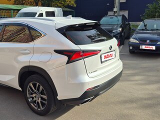 2019 Lexus NX 300 I Рестайлинг, белый, 2550000 рублей, вид 3