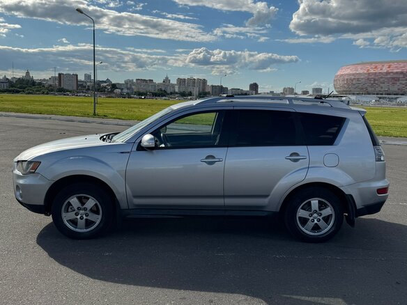 2011 Mitsubishi Outlander II Рестайлинг, серебристый, 1267000 рублей - вид 9