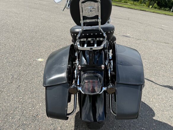 2006 Harley-Davidson Fat Boy, чёрный, 750000 рублей - вид 3