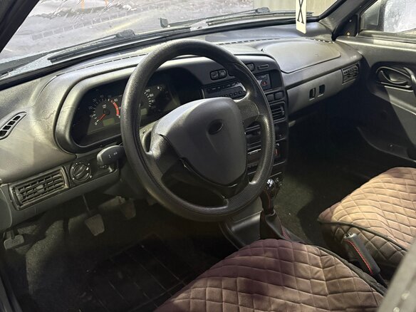 2002 Lada (ВАЗ) 2114, серебристый, 300000 рублей - вид 4