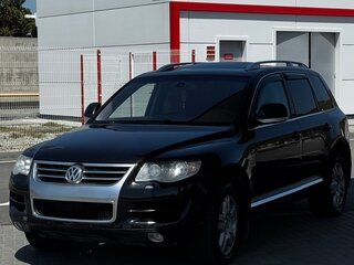 2008 Volkswagen Touareg I Рестайлинг, чёрный, 800000 рублей, вид 1