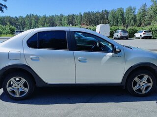 2020 Renault Logan Stepway II Рестайлинг, серый, 1150000 рублей, вид 4