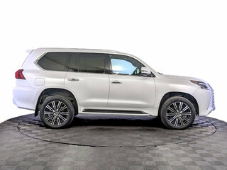 2018 Lexus LX 570 III Рестайлинг 2, белый, 7900000 рублей, вид 4