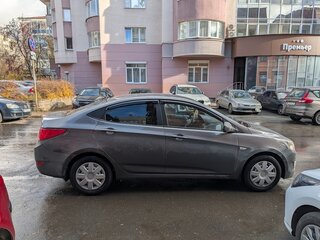 2016 Hyundai Solaris I Рестайлинг, серый, 799999 рублей, вид 4