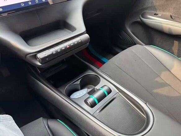 2025 BYD Dolphin 44.9 kWh I, синий, 1695003 рублей - вид 17