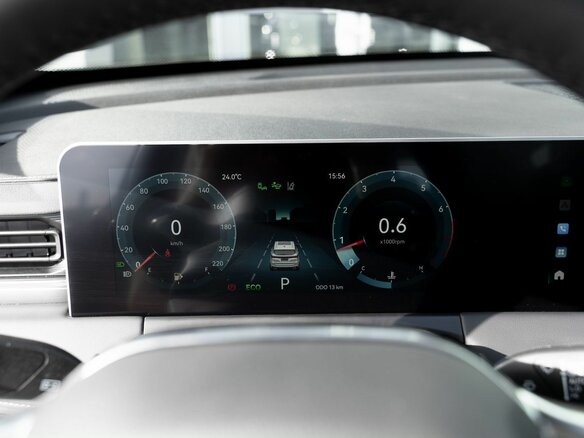 2026 Jetour X70+ I Рестайлинг, чёрный, 3399000 рублей - вид 16