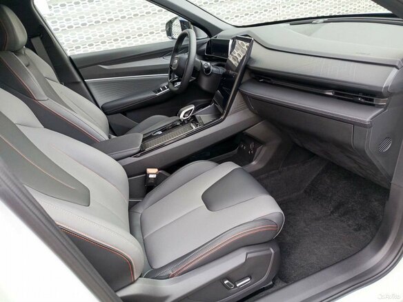 2026 Geely Cityray, серый, 2954990 рублей - вид 4