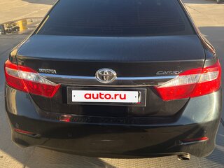 2011 Toyota Camry VII (XV50), серый, 1650000 рублей, вид 3