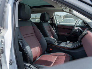 2026 Land Rover Range Rover Evoque P250 MHEV Long II Рестайлинг, белый, 5730000 рублей, вид 3