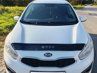 2017 Kia Ceed II Рестайлинг, белый, 1152000 рублей, вид 1