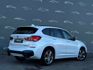2021 BMW X1 20i xDrive II (F48) Рестайлинг, белый, 3595700 рублей, вид 2