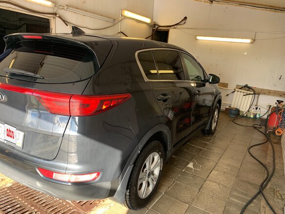 2018 Kia Sportage IV, чёрный, 1750000 рублей - вид 1