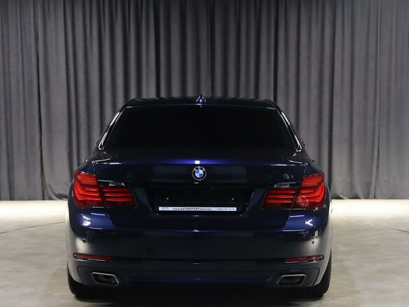 2014 BMW 7 серии Long 740Li xDrive V (F01/F02/F04) Рестайлинг, синий, 1799000 рублей - вид 17