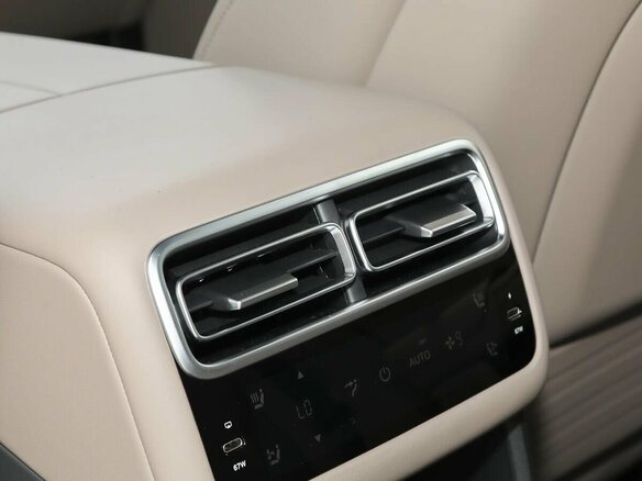 2026 Li Auto (Lixiang) L7 52.3 kWh I Рестайлинг, белый, 9220000 рублей - вид 18